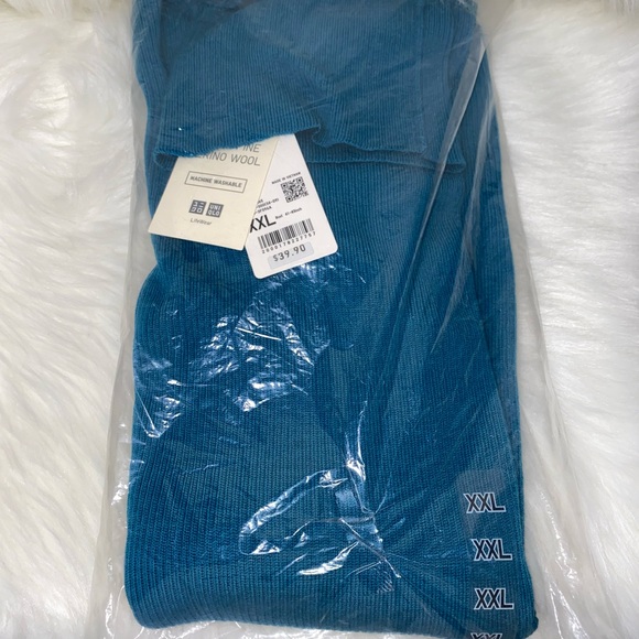 Uniqlo XXL 100 % Merino wool turtleneck sweater
